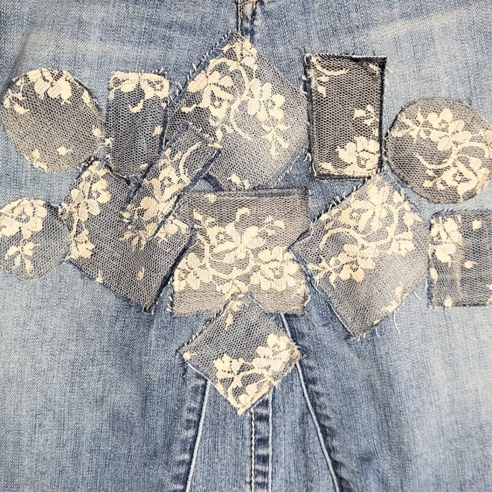 LUCKY BRAND Upcycled Boardwalk Bermuda Patchwork Blue Jean Skirt - Women's 6/28 - Picture 3 of 4